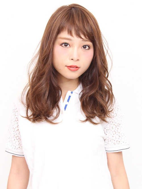 ａラインミディアム ゆるウェーブ ローブ アミ