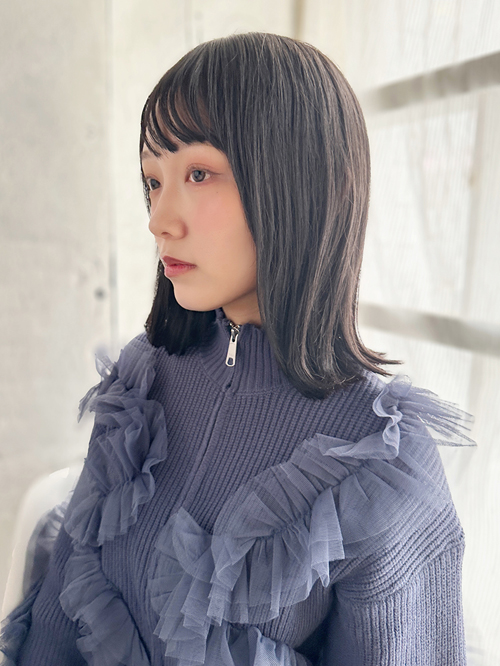 まとまり感◎スタイリッシュに決まる外はねボブ | 福岡の美容室L'Aube